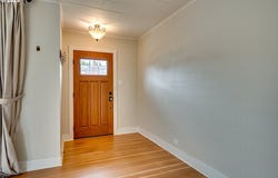 200 COLUMBIA ST, Cathlamet, WA 98612