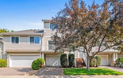 652 Willoughby Way W, Minnetonka, MN 55305