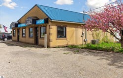 3159 Monroe Road, Alma, MI 48801-2276