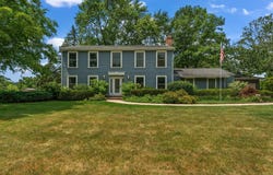 110 Wheatridge Road, Valparaiso, IN 46385