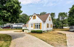 89 E Lakewood Boulevard, Holland, MI 49424