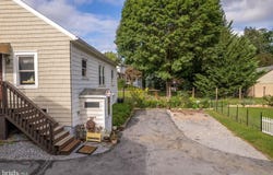 469 ROXBURY Road, SHIPPENSBURG, PA 17257