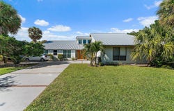 123 Olympus Way, Jupiter, FL 33477