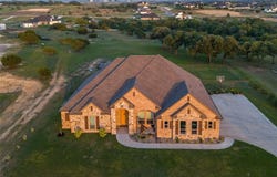 1077 Eagles Bluff Drive, Weatherford, TX 76087