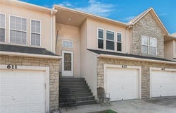 613 S Woodson Lane, Gardner, KS 66030