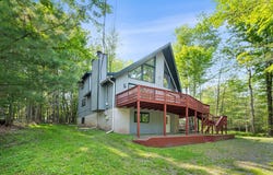 73 Cedarwood, Lake Ariel, PA 18436