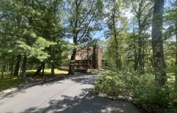 137 Remuda Drive, Lords Valley, PA 18428