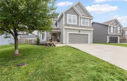 20467 W 125th Terrace, Olathe, KS 66061