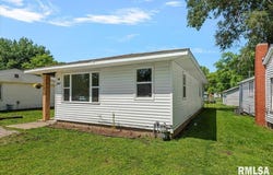 707 N ADAMS Street, Lincoln, IL 62656