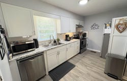 106 E Lakeshore Drive, Cherokee Village, AR 72529