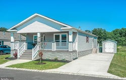 1079 BERGEN AVENUE, WILLIAMSTOWN, NJ 08094