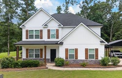 207 Dixon Circle, Williamson, GA 30292