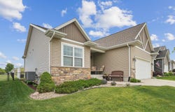1317 Hummingbird Circle, Waterloo, IA 50702