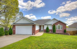 1702 Rosewood Drive, Neosho, MO 64850