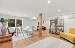 19 Oak Street, Mount Pocono, PA 18344