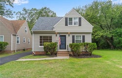 1004 Woodview Road, Cleveland Heights, OH 44121