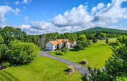58 BRYNNER DRIVE, PETERSBURG, WV 26847