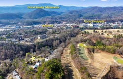 520 Golf Road, Pigeon Forge, TN 37863