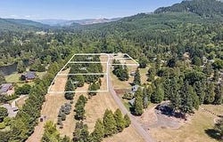 Omlid Dr, Springfield, OR 97478