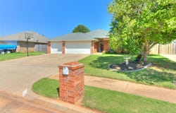 2613 E Hills Drive, Moore, OK 73160