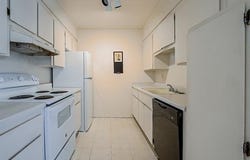 32125 Beaconsfield Street, Roseville, MI 48066