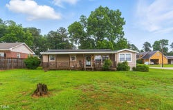 480 Five Bridge Road, Clinton, NC 28328