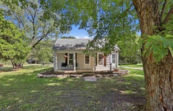 228 N Willow St, Douglass, KS 67039