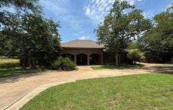 3307 Shawnee Trail, Lake Worth, TX 76135