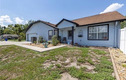 5521 OAK STREET, MOUNT DORA, FL 32757