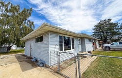 413 S 5th St E, Malta, MT 59538