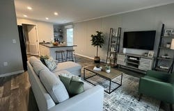 18 Ave A, Hazlet, NJ 07734