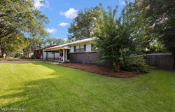 359 Saint Paul Street, Pearl, MS 39208
