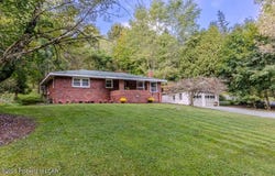 325 College Avenue, Factoryville, PA 18419