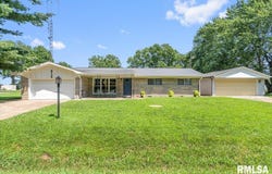 6 SOMERSET Drive, Springfield, IL 62711