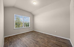 111 Hess Dr, Kyle, TX 78640