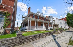 206 CARLISLE STREET, HANOVER, PA 17331