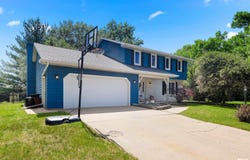 6109 N HEATHER OAK Drive, Peoria, IL 61615