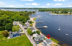 92 King Philip Avenue, Bristol, RI 02809