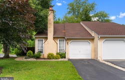 2109 STURBRIDGE COMN, HOLLAND, PA 18966