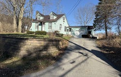 3 Ferry Rd, Haverhill, MA 01835