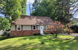 402 LARCHWOOD AVENUE, FEASTERVILLE TREVOSE, PA 19053