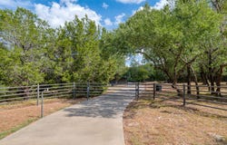400 Hali Brooke Drive, China Spring, TX 76633