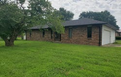 2206 W South Street, Bolivar, MO 65613
