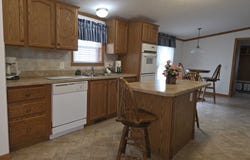 371 Pin Oak Circle, Elyria, OH 44035