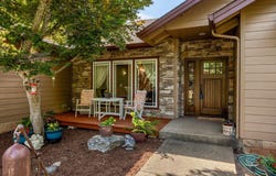 327 Whitestone Drive, Grants Pass, OR 97527