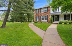 7 WOODLAND COURT, HAMILTON, NJ 08610