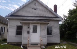 221 W Franklin Street, Hartford City, IN 47348