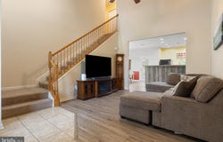 104 BEVERLY BOULEVARD, FAYETTEVILLE, PA 17222