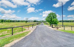 2644 Derby Lane, Madisonville, TX 77864