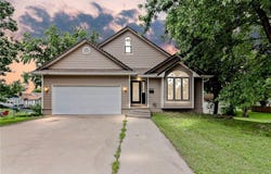 1914 S Grand Avenue, Sedalia, MO 65301